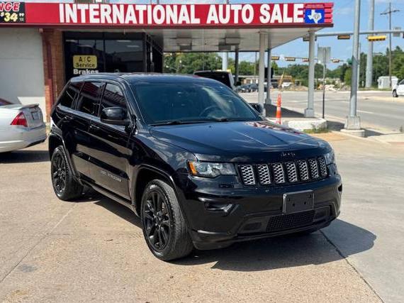 JEEP GRAND CHEROKEE 2018 1C4RJFAG5JC280033 image